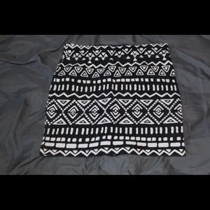 Black and white mini skirt